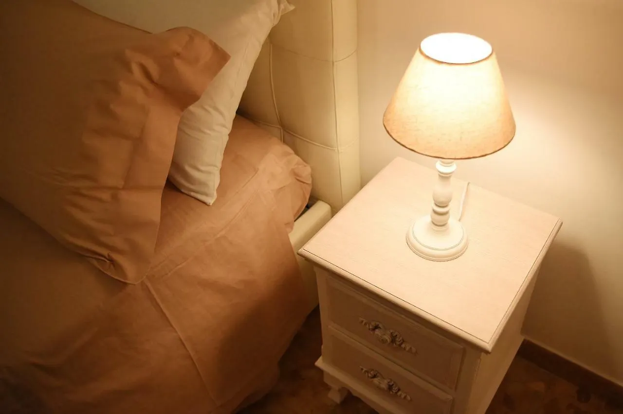 B&B Bonnes Suites Napoli 2*,  Italia