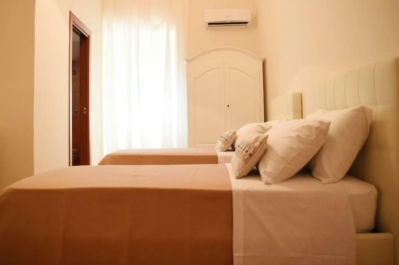 B&B Bonnes Suites Napoli 2*,